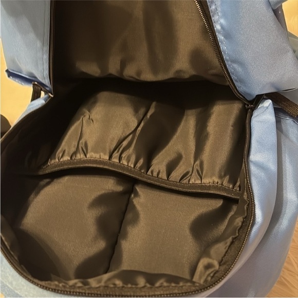 Disney Bundle  Stitch Soap Dish Lotion Dispenser Beauty Set & Figural Backpack - Picture 9 of 14